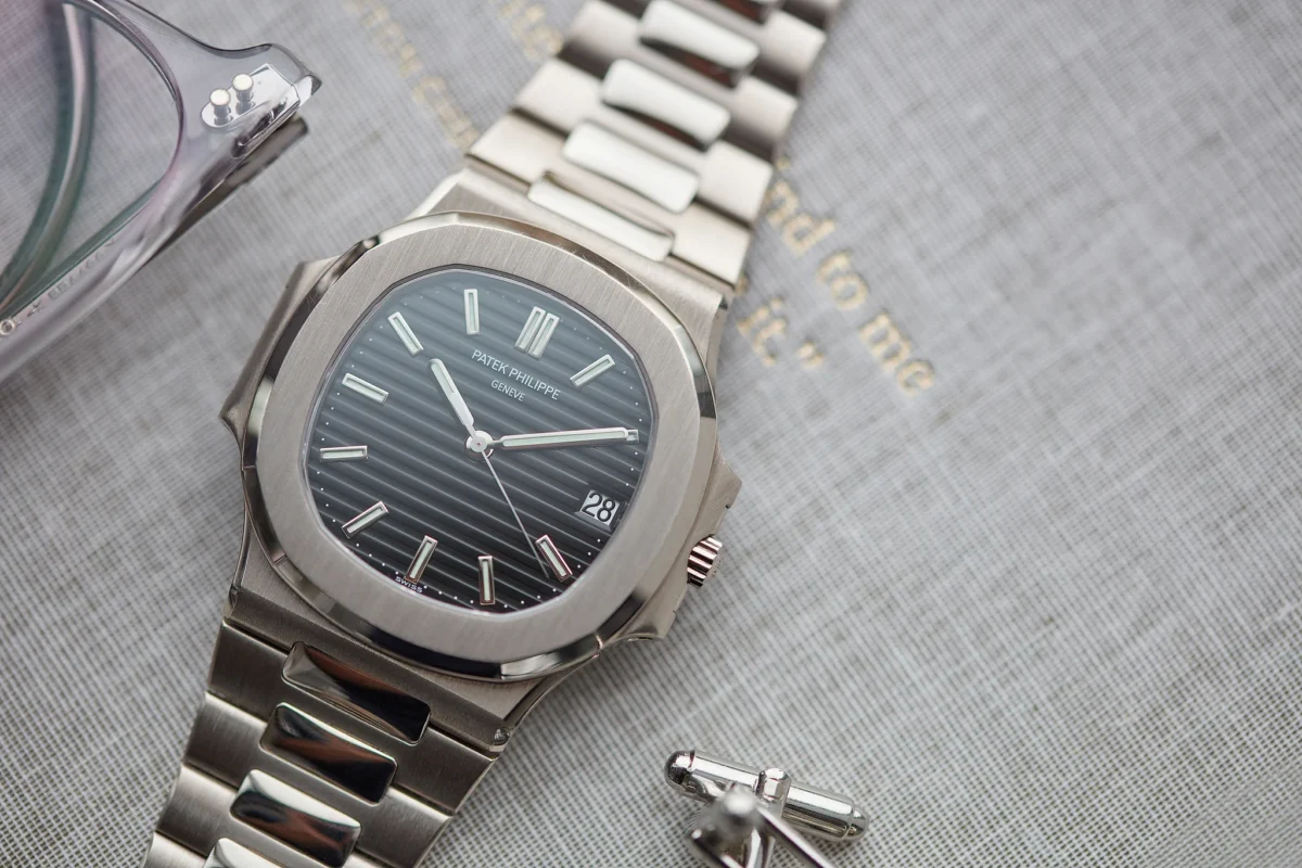 ⁦ساعة باتيك فيليب للرجال 3711/1G-001⁩ - الصورة ⁦10⁩