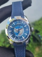 ⁦ساعة أوميغا (سيماستر أكوا تيرا) للرجال 220.12.43.22.03.001⁩ - الصورة ⁦3⁩