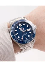 ⁦ساعة أوميجا (SEAMASTER DIVER) للرجال 210.30.42.20.03.001⁩ - الصورة ⁦15⁩