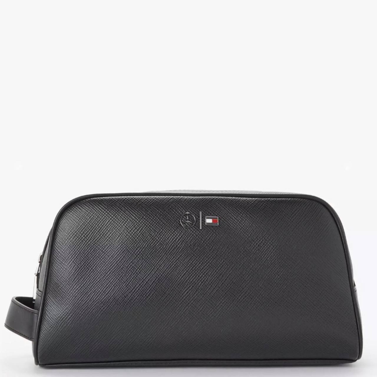 Tommy Hilfiger Men's handbag black شنطة يد تومي هيلفيغير رجالي اسود