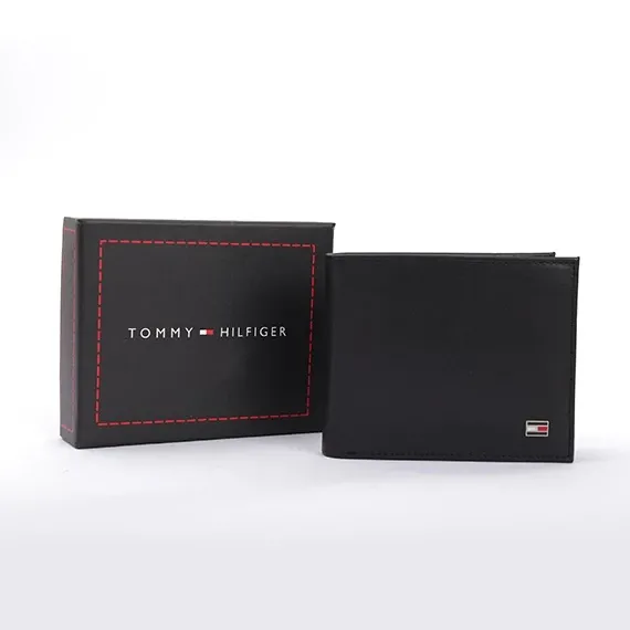 Tommy Hilfiger Men's black leather wallet محفظة من تومي هيلفيغر للرجال جلد أسود