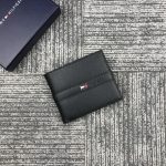 محفظة تومي هيلفيغر رجالي اسود - Image 2