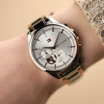 ⁦ساعة تومي هيلفيغر للنساء 1782415⁩ - الصورة ⁦3⁩