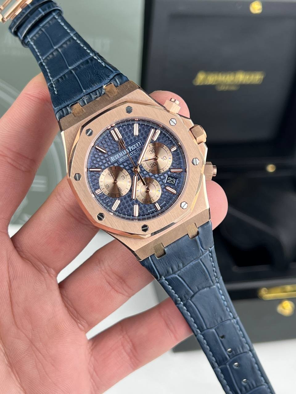 Audemars Piguet (Royal Oak) men's watch ساعة أوديمار بيجيه (رويال أوك) للرجال