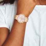 ⁦ساعة تومي هيلفيغر للنساء 1782345⁩ - الصورة ⁦10⁩