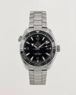 ساعه من007 OMEGA بلون مينا اسود وسير فضي من الستانليس ستيل