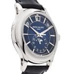 ⁦ساعة باتيك فيليب Patek Philippe رجالي بميناء أزرق وتقويم سنوي⁩ - الصورة ⁦3⁩