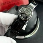 ⁦ساعة باتيك فيليب Patek Philippe رجالي ناوتيلوس Nautilus بميناء أسود⁩ - الصورة ⁦6⁩