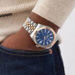 ⁦GUESS Blue Round Dial Analog Men's Watch - GW0977G5⁩ - الصورة ⁦2⁩
