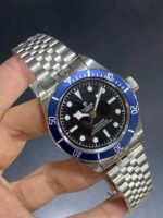 ⁦Tudor Black Bay 41mm Black Dial, Automatic Movement, Jubilee strap⁩ - الصورة ⁦2⁩
